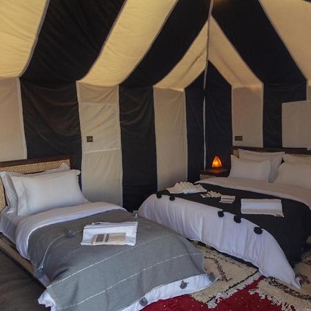 Zahra Luxury Desert Camp Мерзуга Екстер'єр фото