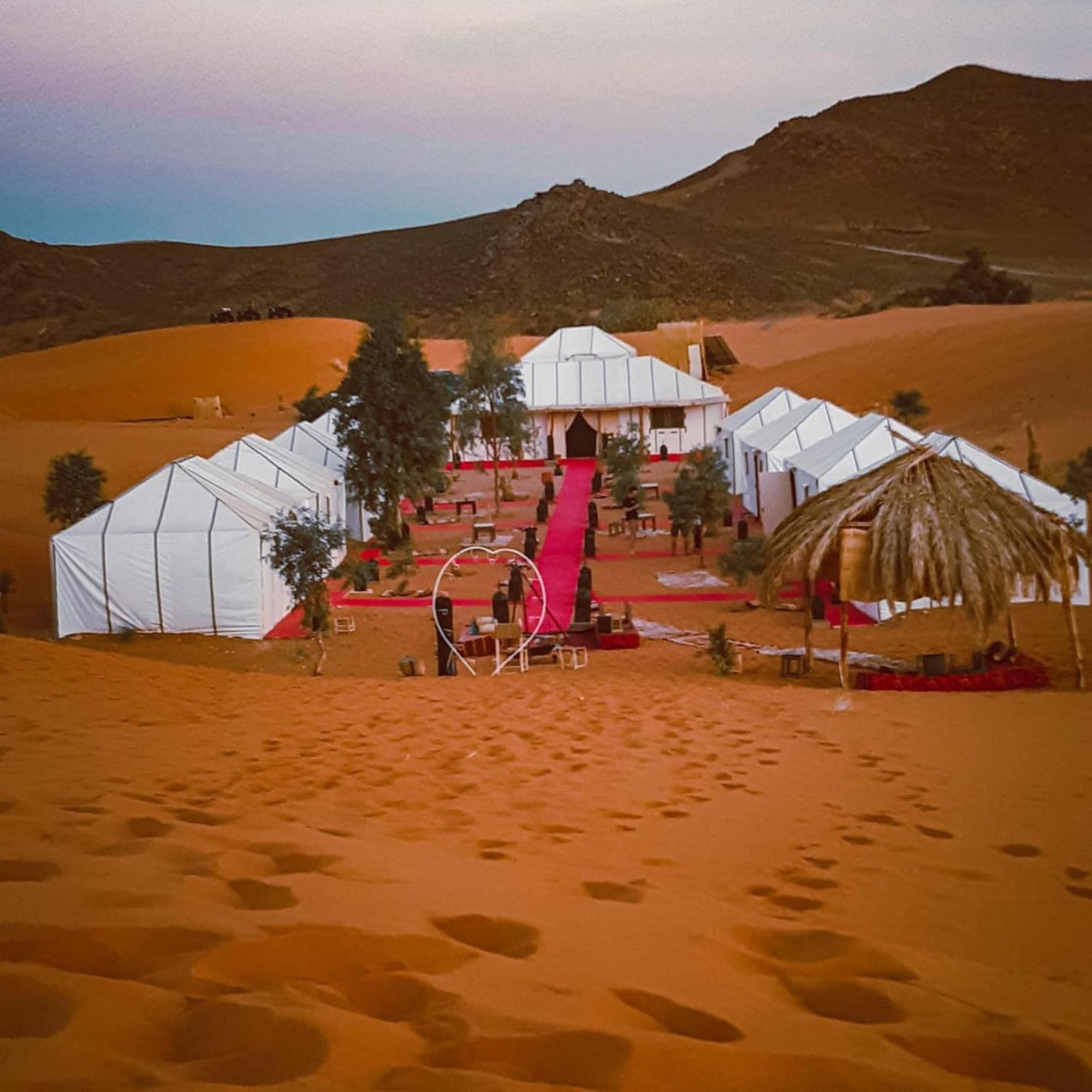 Zahra Luxury Desert Camp Мерзуга Екстер'єр фото